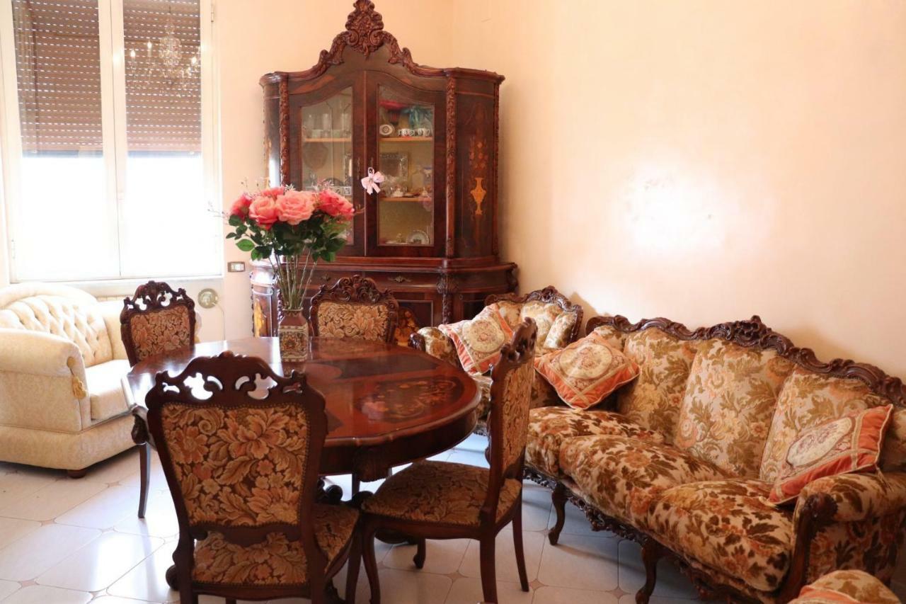 B&B Goldmund Naples Exterior photo